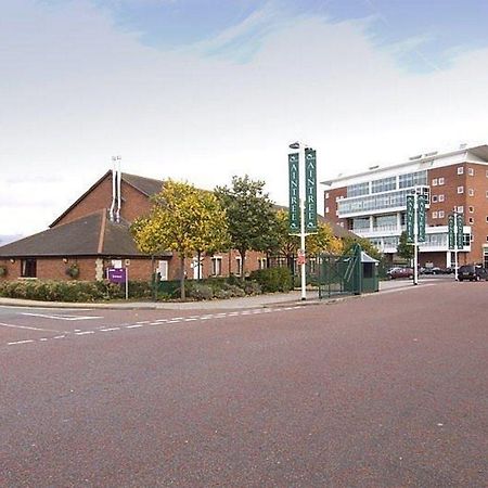 Premier Inn Liverpool Aintree Exterior photo