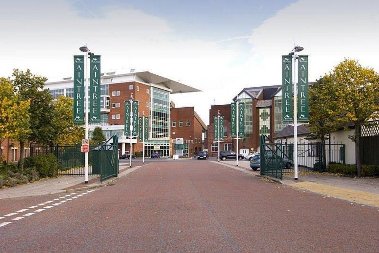 Premier Inn Liverpool Aintree Exterior photo